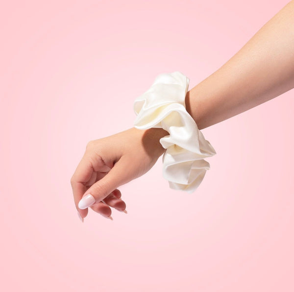 Can Silk Scrunchies Be Washed? Here’s How to Keep Your Silkie Scrunchies Looking Fresh and Fabulous