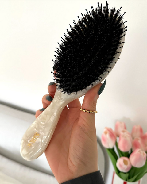 How to Clean Your Hair Brush: A Simple Step-by-Step Guide